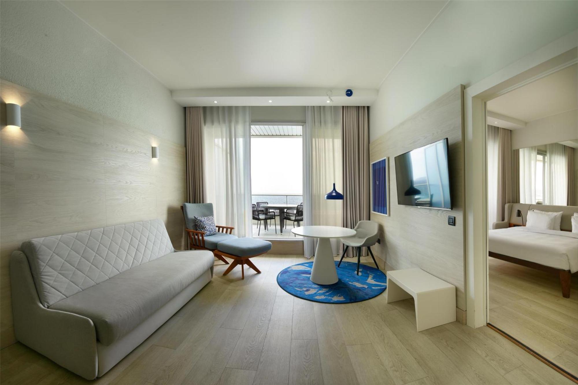 Radisson Blu 4*
