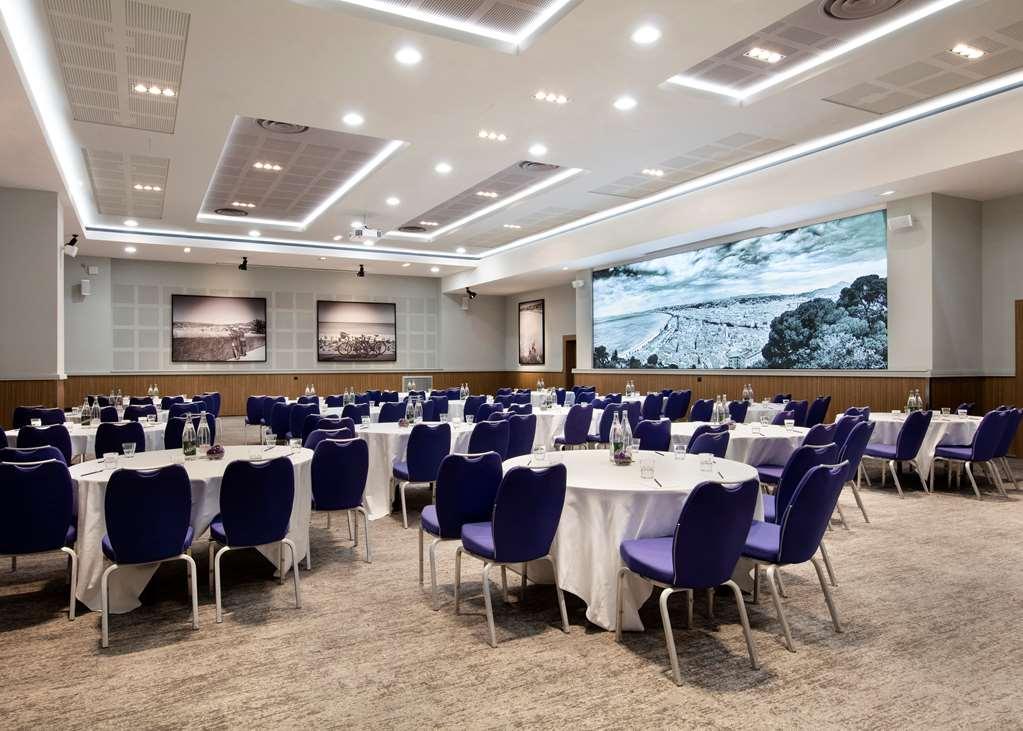Hotell Radisson Blu 4*